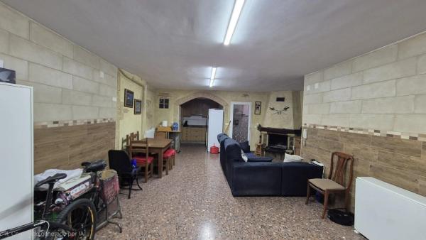 Chalet adosado en calle de Tambor Granaderos