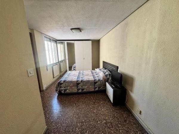 Piso en avenida Constitución, 14