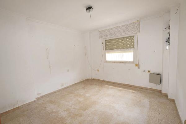 Casa independiente en plaza Poligono 4, 120