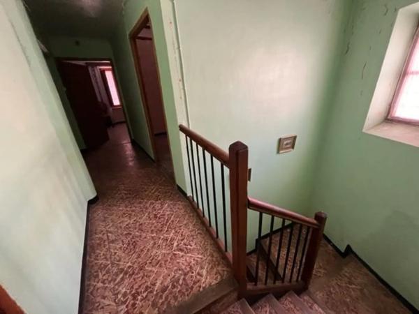 Chalet adosado en plaza de les Olles