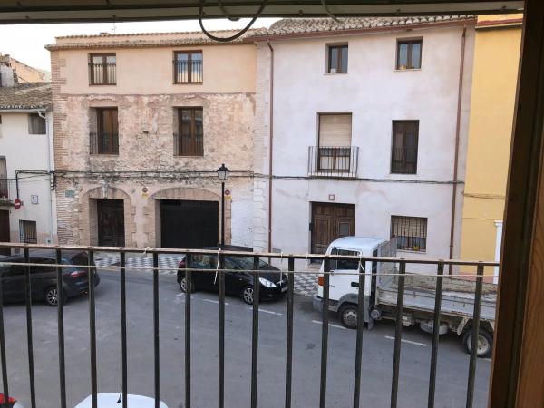 Chalet adosado en plaza de les Olles