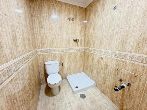 Chalet pareado en calle Juan Carlos I