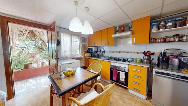 Casa independiente en cv 804