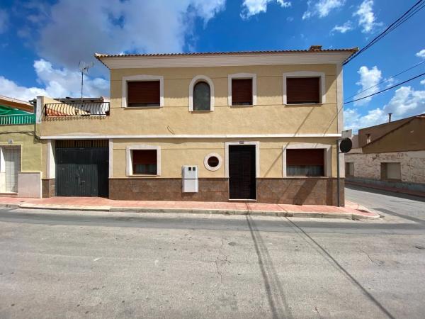 Chalet en calle Gabriel Miró