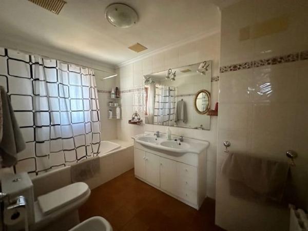 Chalet adosado en juan josé valdes