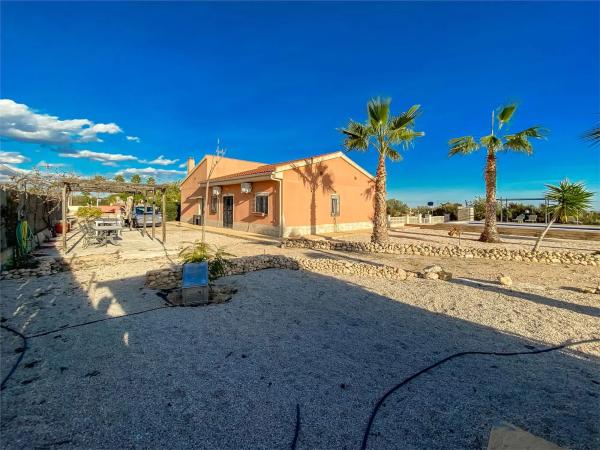 Casa independiente en Partida Moco el Gp. 5