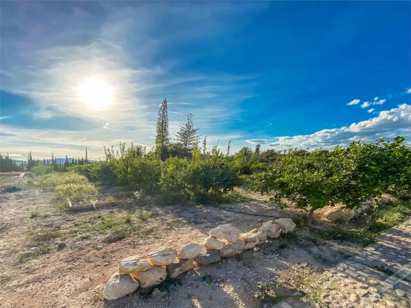 Casa independiente en Partida Moco el Gp. 5