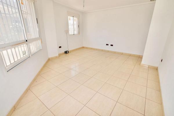 Piso en calle Egidos del Sur, 32