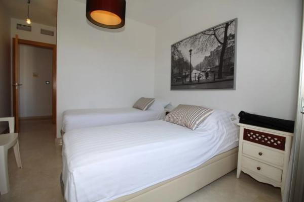 Chalet pareado en calle Almoradí, 52