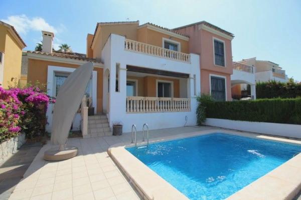 Chalet pareado en calle Almoradí, 52