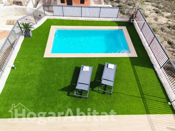 Chalet adosado en calle Alicante