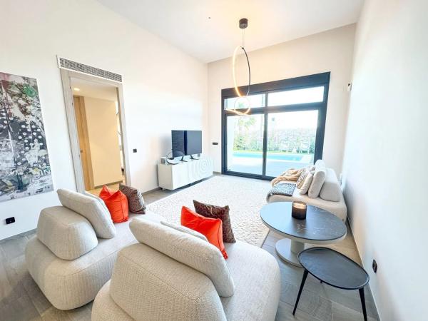 Chalet pareado en calle Daya Vieja