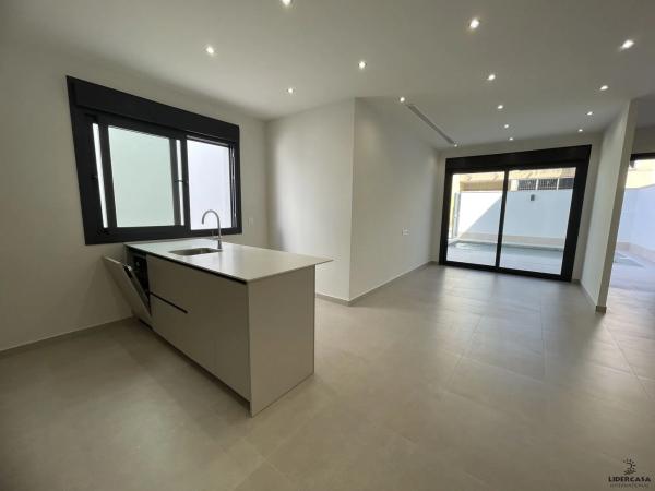 Chalet adosado en calle Los Olmos s/n