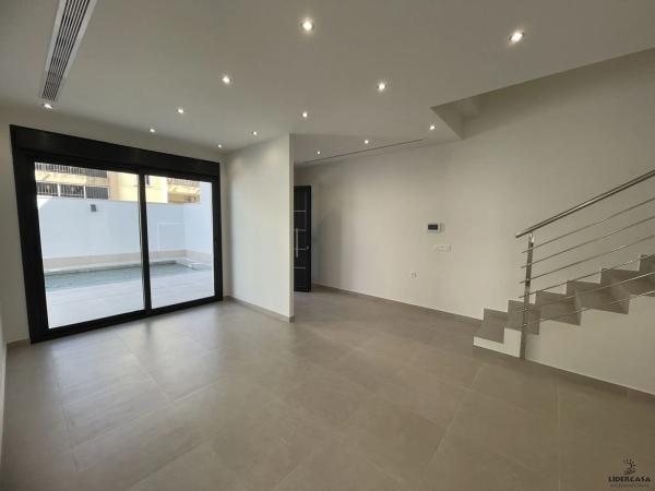 Chalet adosado en calle Los Olmos s/n