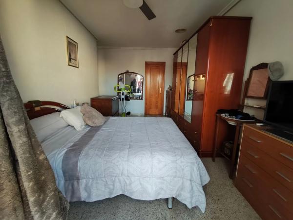 Piso en calle Antonio Sequeros, 62