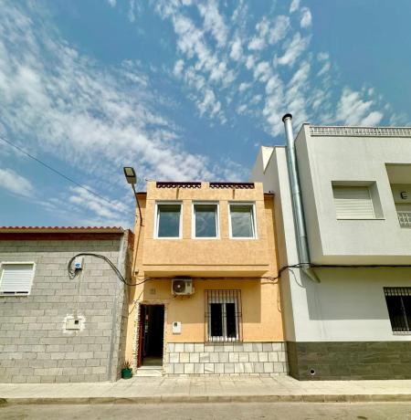 Chalet adosado en calle Fermín Galán y García