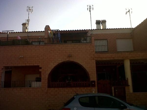 Chalet adosado en camino Mayayo, 16