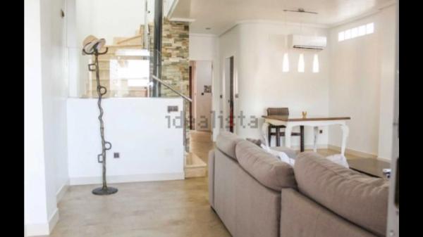 Chalet adosado en calle Jaime Rosell, 47