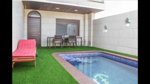 Chalet adosado en calle Jaime Rosell, 47