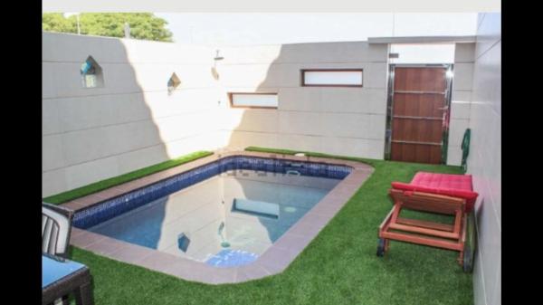 Chalet adosado en calle Jaime Rosell, 47