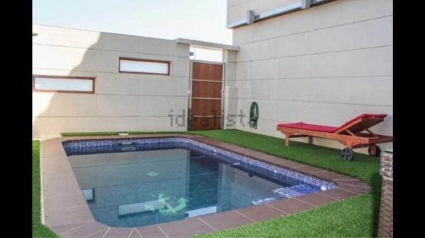 Chalet adosado en calle Jaime Rosell, 47