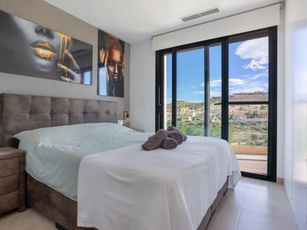 Chalet adosado en calle Rambla