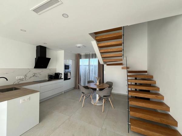 Chalet pareado en calle Vicente Aleixandre, 38