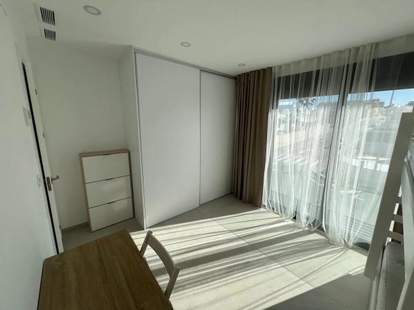 Chalet pareado en calle Vicente Aleixandre, 38