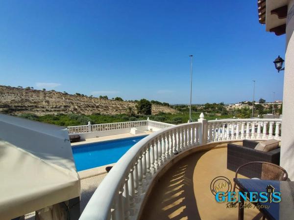 Casa independiente en CL Holanda