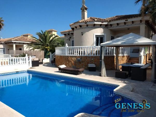 Casa independiente en CL Holanda