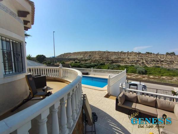 Casa independiente en CL Holanda