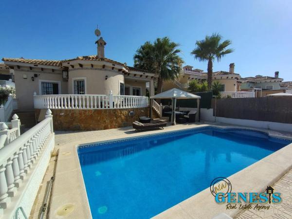 Casa independiente en CL Holanda