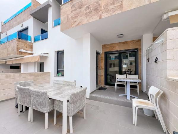 Chalet adosado en avenida Europa, 41