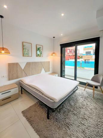 Chalet adosado en avenida Europa, 41