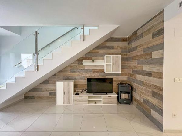 Chalet adosado en avenida Europa, 41