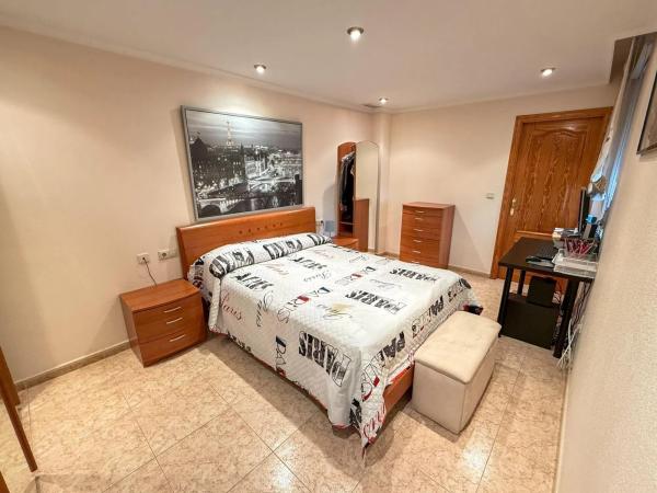 Piso en avenida Juan Pablo II, 16