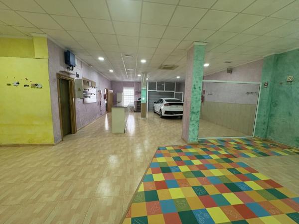 Chalet adosado en rambla Baja