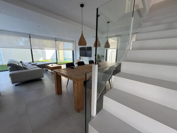 Casa independiente en calle Dinamarca