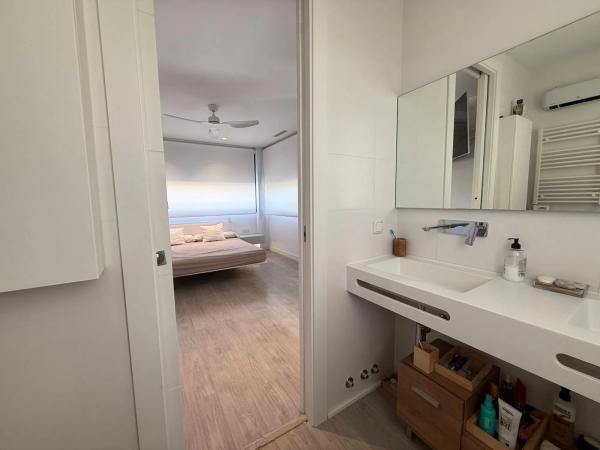 Casa independiente en calle Dinamarca