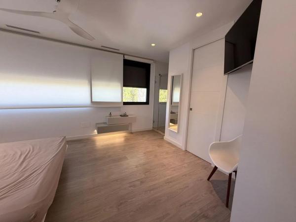 Casa independiente en calle Dinamarca