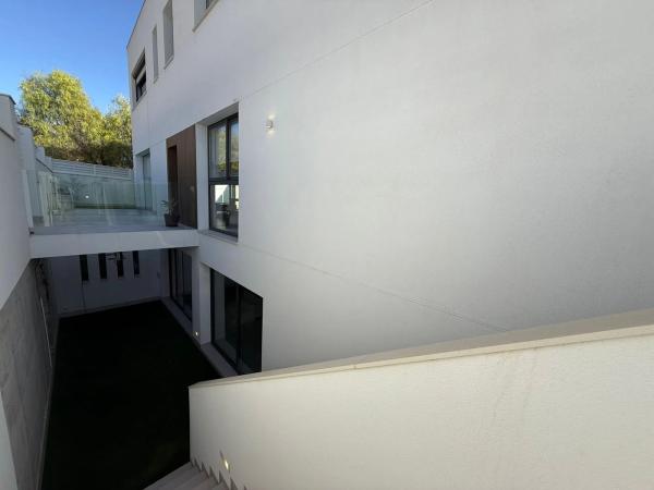 Casa independiente en calle Dinamarca