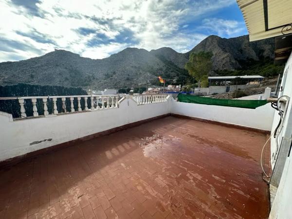 Chalet adosado en calle de las Colmenas