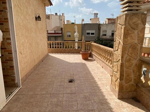 Chalet adosado en rambla Alta