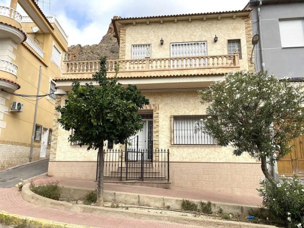 Chalet adosado en rambla Alta
