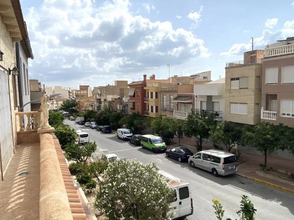 Chalet adosado en rambla Alta