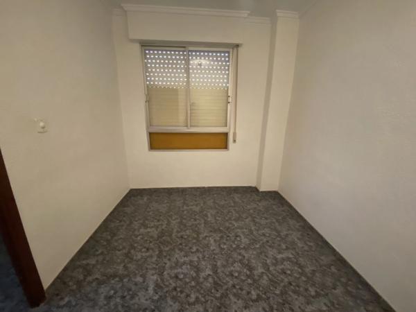 Chalet adosado en calle Gloria Flores