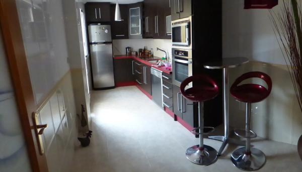 Chalet adosado en grupo san pedro, 10