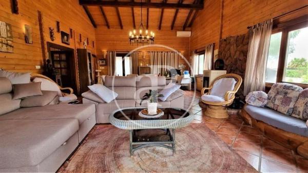 Casa independiente en camino Arroba de Hornos