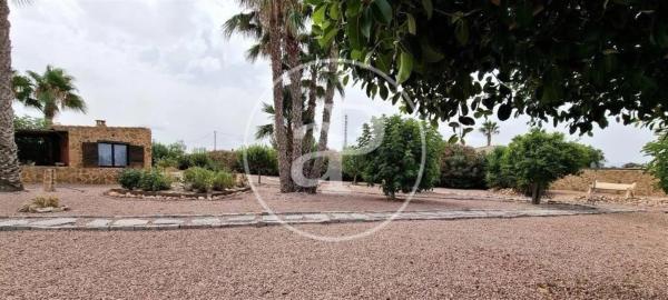 Casa independiente en camino Arroba de Hornos