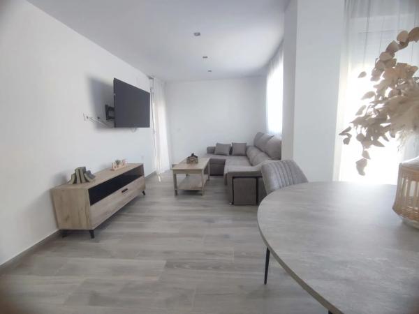 Piso en calle Armando Ros Dueñas, 2